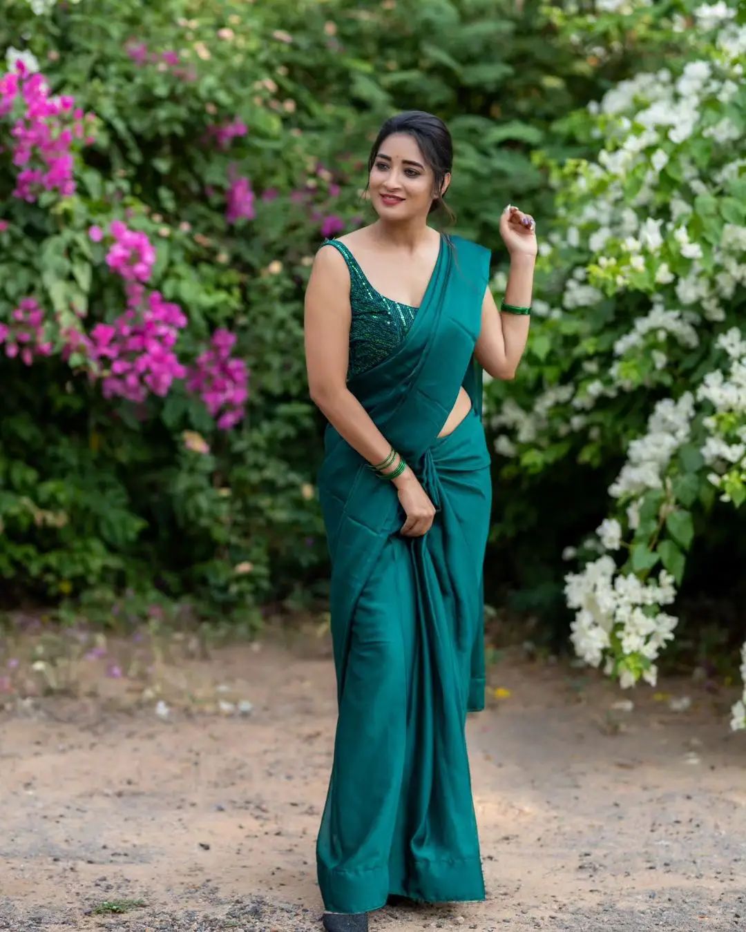 ETV Actress Bhanu Sri in Beautiful Green Saree Sleeveless Blouse